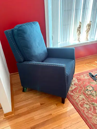Manual recliner chair, navy blue, View more