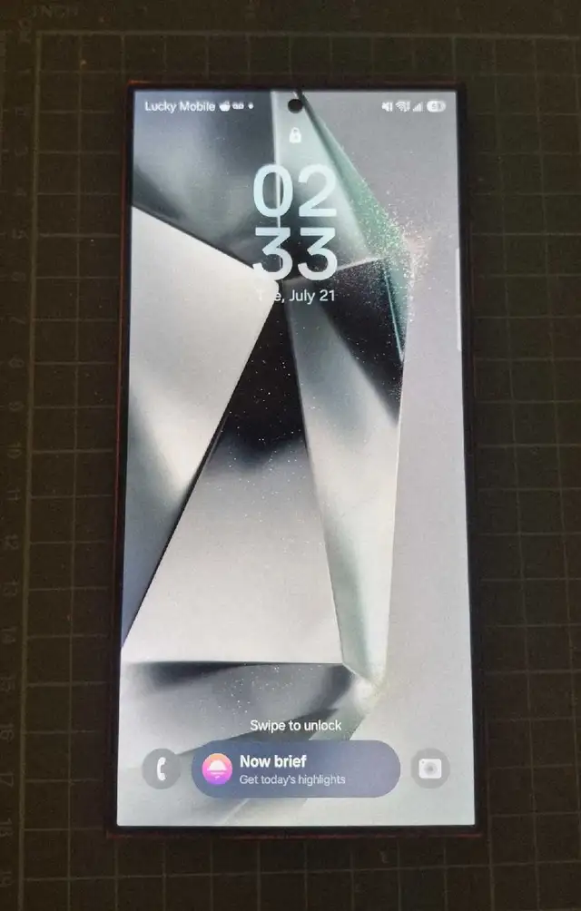 Samsung Galaxy S24 Ultra in Cell Phones in Brockville - Image 3