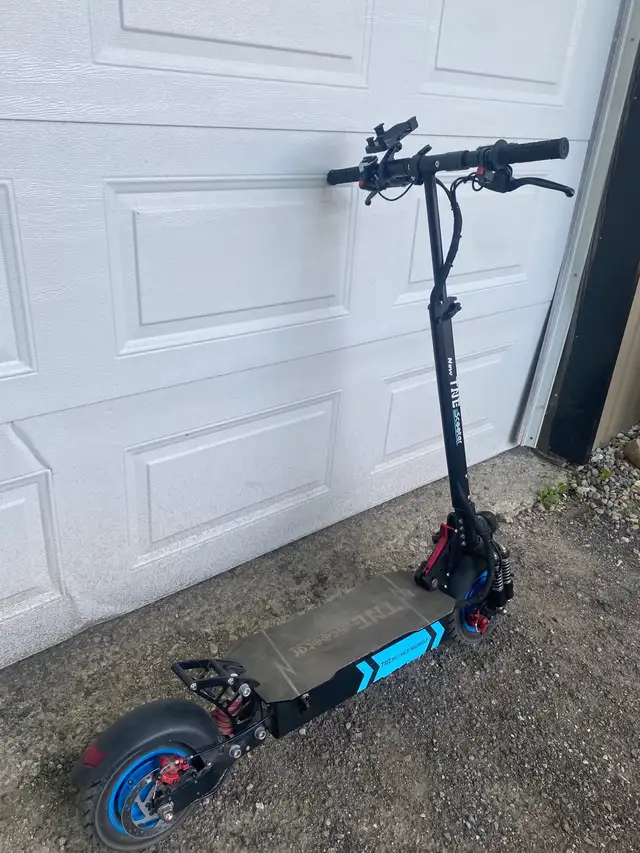 TNE 2600w dual motor ELECTRIC SCOOTER in Scooters & Pocket Bikes in Oakville / Halton Region - Image 4