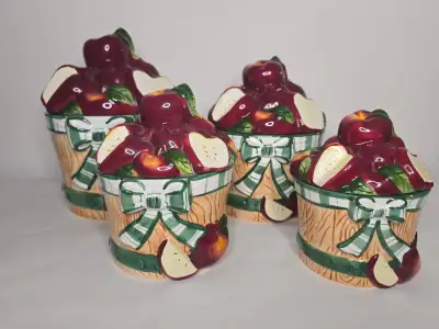Apple Basket Set of 4 with Rubber Seal, View more