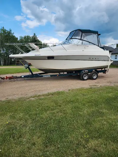 For Sale 1995 Maxum 2400SCR Has 350 Mercruiser Been in storage last couple years, always stored in h...