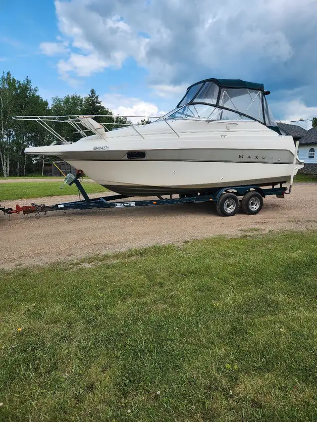 1995 Maxum 2400SCR in Powerboats & Motorboats in Edmonton - Image 2
