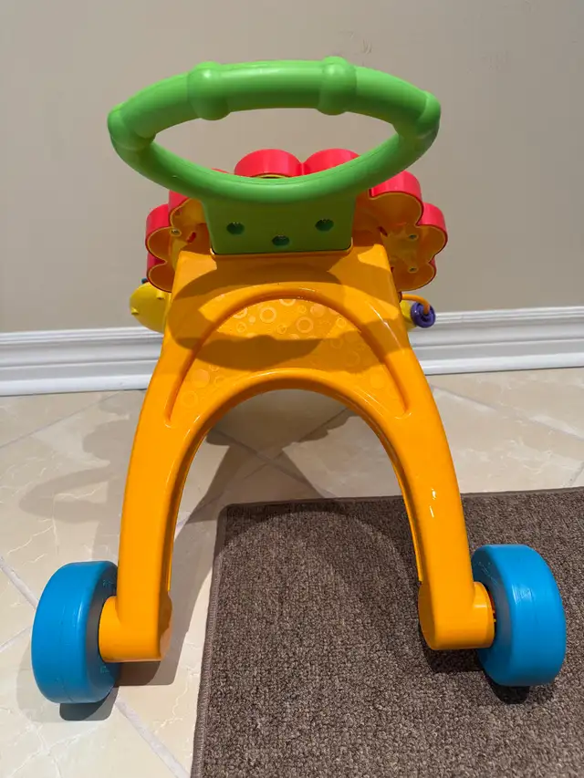 Fisher-Price Musical Lion Walker – Great Condition! in Toys in Ottawa - Image 5