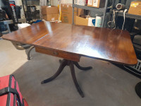 Duncan phyfe anqiue table