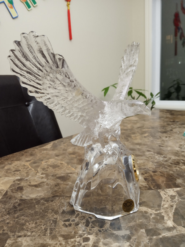 Crystal Glass Eagle Clock, Candle Holder, Flower Vase in Home Décor & Accents in Edmonton - Image 3