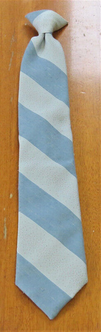 Gentry Clip On Tie 100 % Polyester