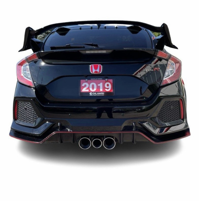 Mint black 2019 Honda Type R in Cars & Trucks in Fort McMurray - Image 2