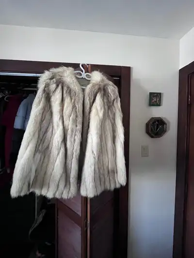 manteau de fourrure véritable , View more