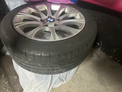 Selling my set of pirelli sottozero 225/50 r17 94h , some thread still left, good for another season...