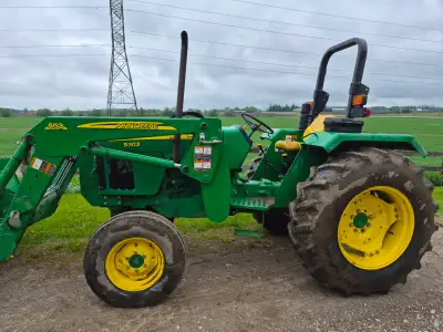 A well maintained John Deere 5303 tractor with SyncReverser transmission. A 3 cylinder turbo diesel...