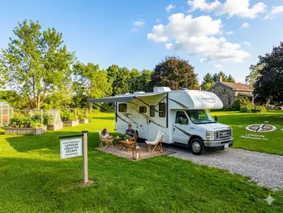 Peaceful Country Escape – RV Space (Near South London) Want a quiet country getaway without sacrific...