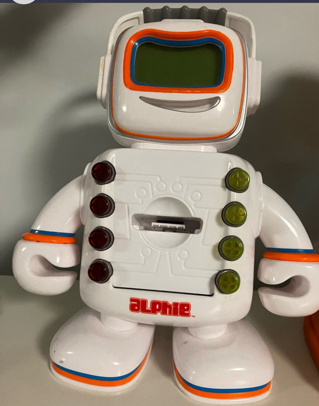 Alphie Learning Robot in Toys & Games in Edmonton - Image 2