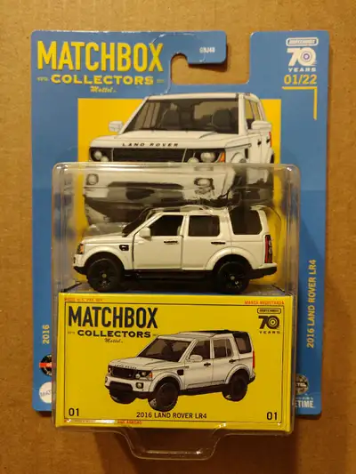 New Matchbox Premium Collectors 2016 Land Rover LR4 1/64 diecast truck with True Grip Tires $15