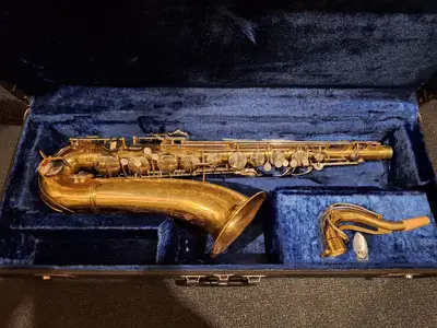 Recently serviced and in excellent playing condition. This is an iconic jazz horn and looks great, w...