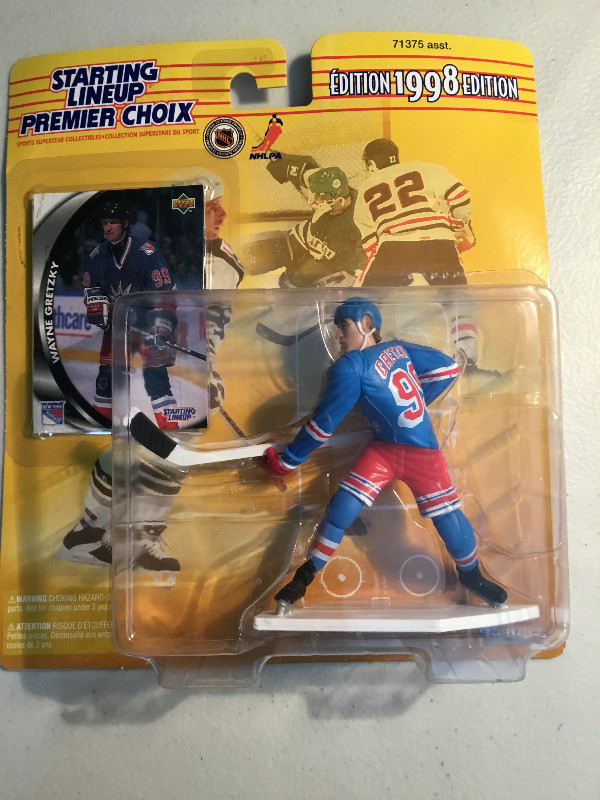 Wayne Gretsky Collectibles in Arts & Collectibles in Peterborough - Image 2
