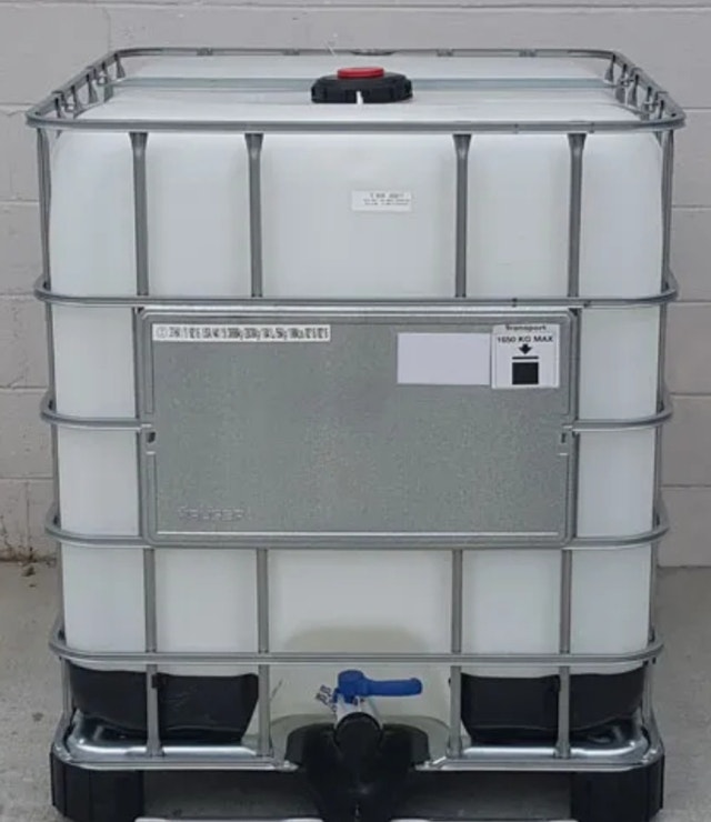 HUGE GARDEN / VEGGIE SAFE RAIN BARRELS WATER TANKS IBC TOTES Outdoor