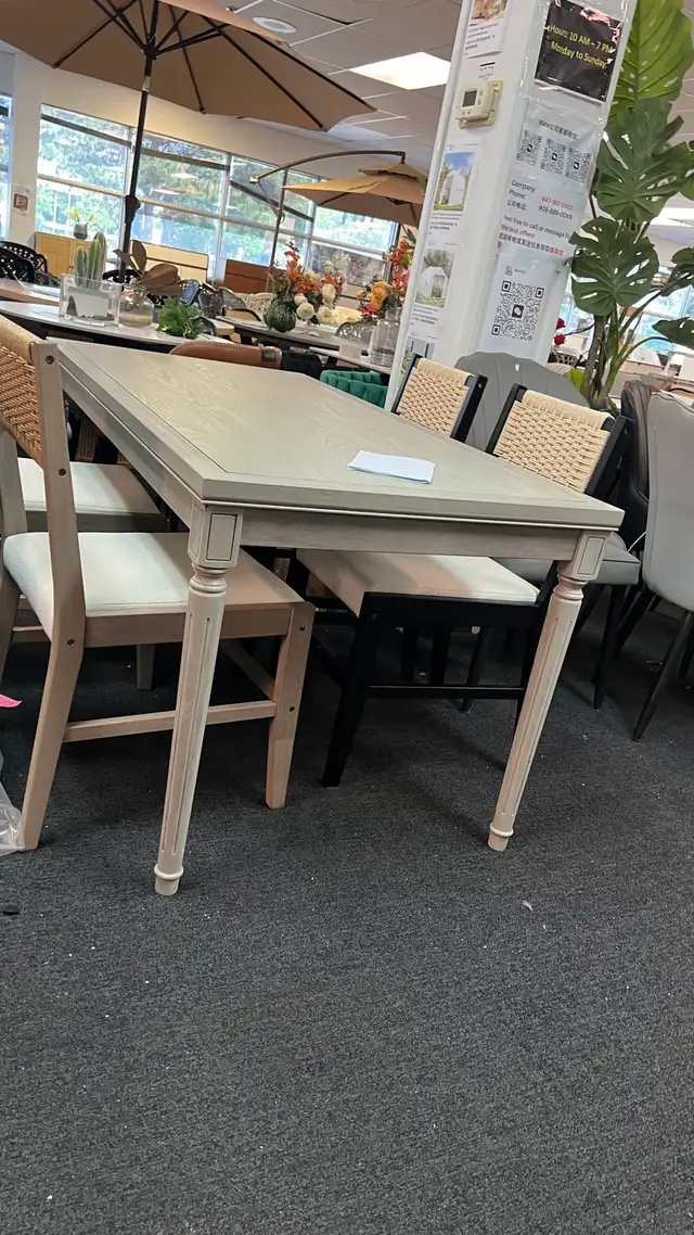 Luxury Dining Table, 60" Rectangular, Venee in Dining Tables & Sets in Markham / York Region - Image 2