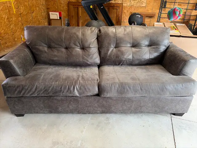Faux Suede Couch and Chair in Multi-item in Kingston - Image 4