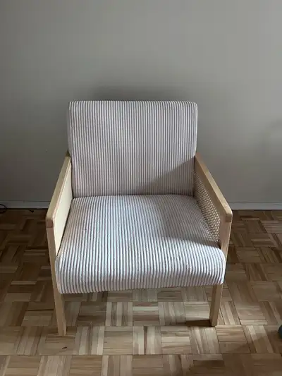 fauteuil structube, View more