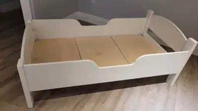 Lit enfant (structure + matelas)Toddler bed, View more