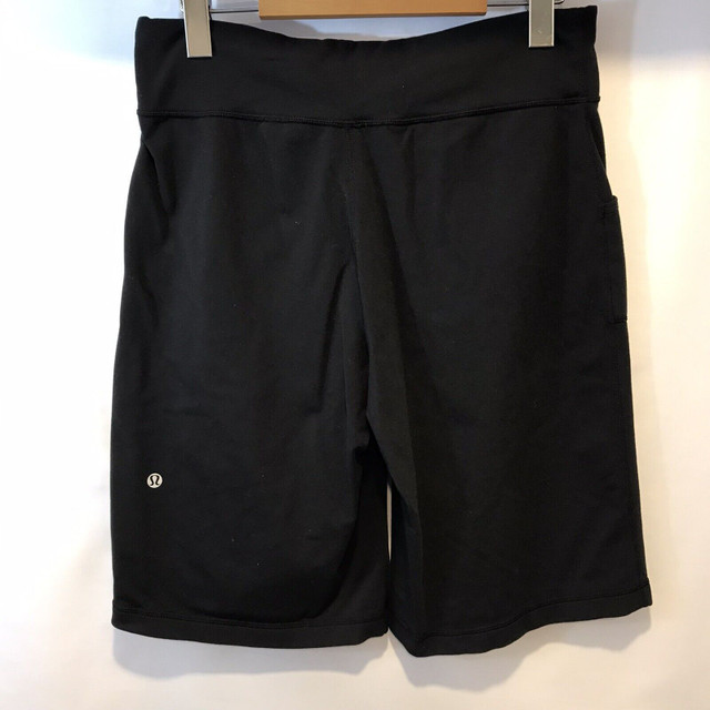 Lululemon size 6 shorts in Women's - Bottoms in Cambridge - Image 2