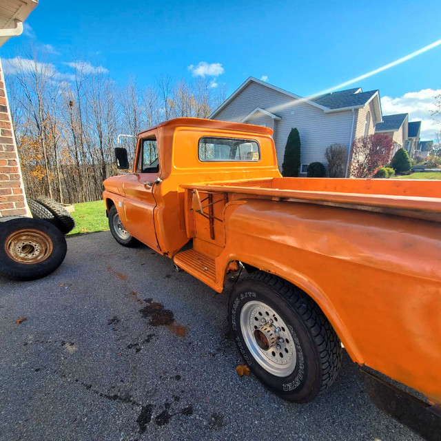 1966 Chevrolet C20 3/4 Ton in Classic Cars in Barrie - Image 2