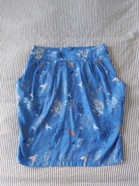 Blue Tulip Style Skirt with Flower and Bird Design Size 8