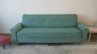 Solid  QUALITY  VINTAGE/MODERN SOFA BED, View more