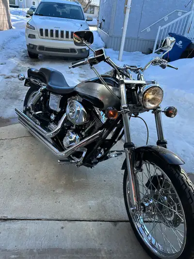 2001 Harley Davidson wide glide , 33000 miles , absolutely beautiful shape , needs nothing , ready t...