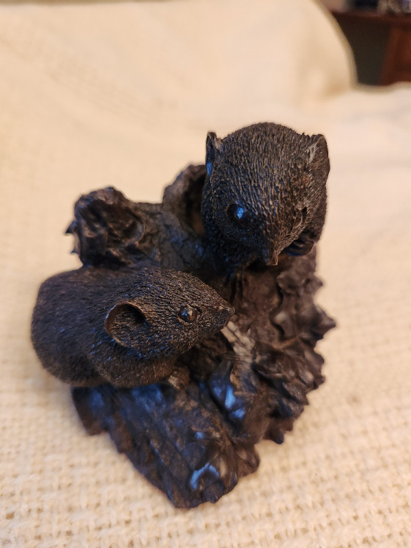 Twin shrews cold cast bronze 5"  1970  England in Arts & Collectibles in St. Catharines