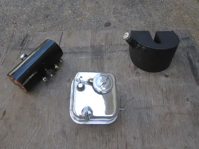 Harley Davidson Custom Oil Tanks Chopper in Arts & Collectibles in Mississauga / Peel Region - Image 6