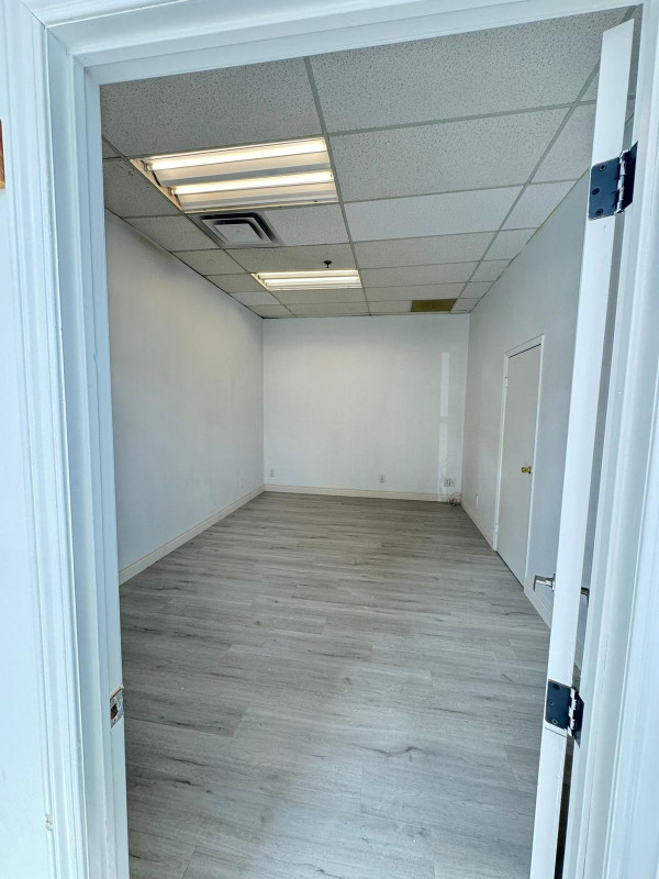 Spacious office space available for rent from 1st April in Commercial & Office Space for Rent in Mississauga / Peel Region
