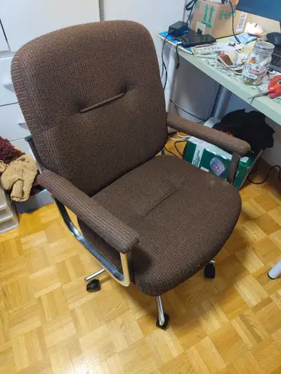 Steelcase Office Chair Very sturdy! , View more