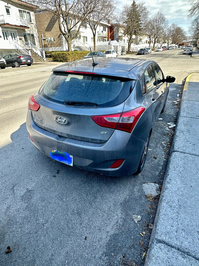 Hyundai elantra GT dans Autos et camions  à Ville de Montréal - Image 4