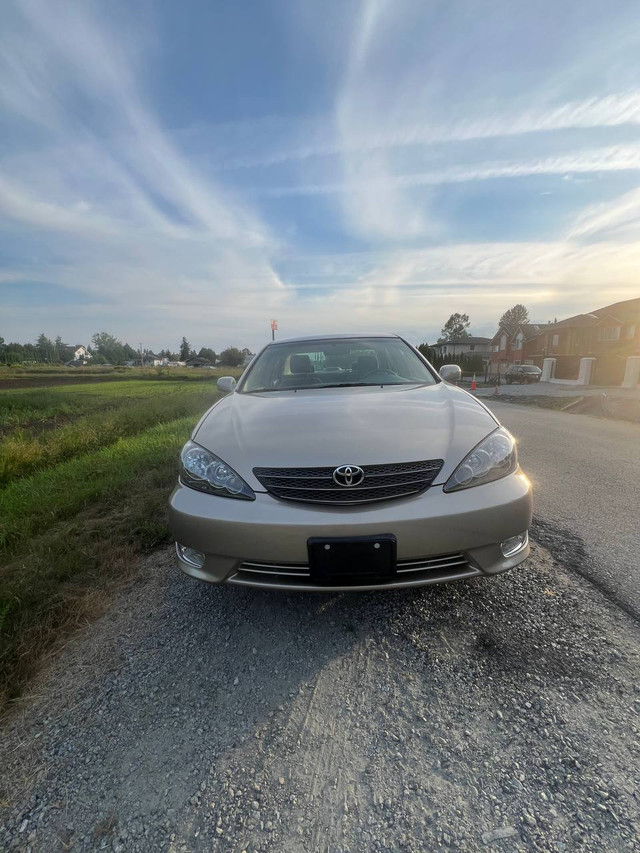 Toyota Camry 2004 in Cars & Trucks in Richmond - Image 2