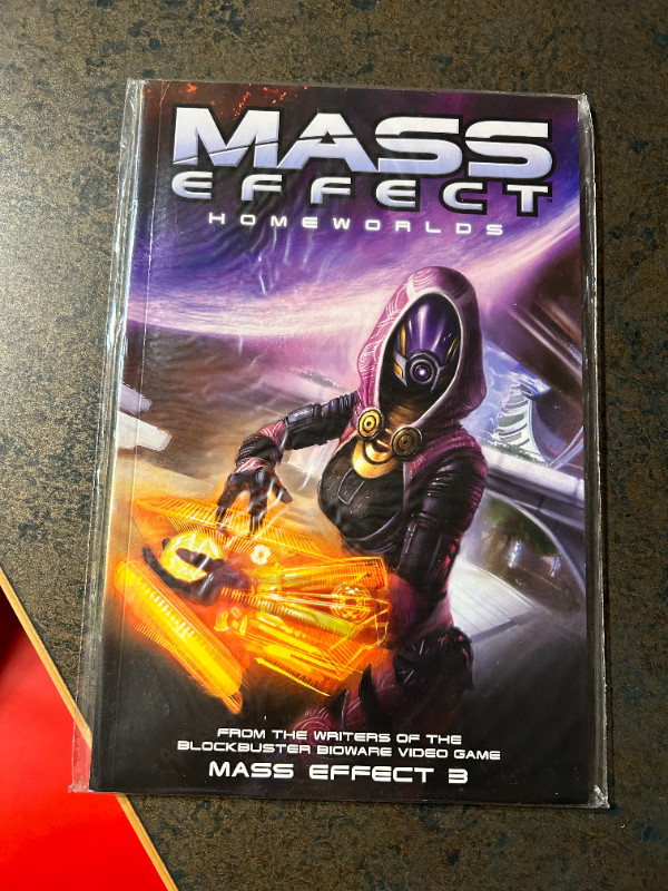 Mass Effect Homeworlds comic book in Comics & Graphic Novels in Edmonton