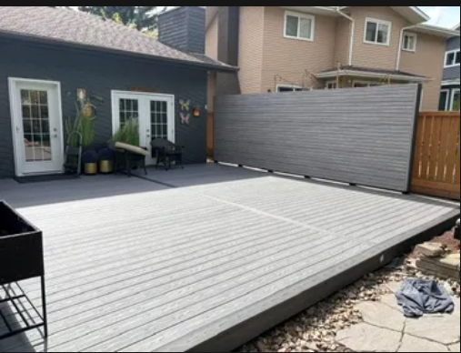 Deck Construction482653043153315840