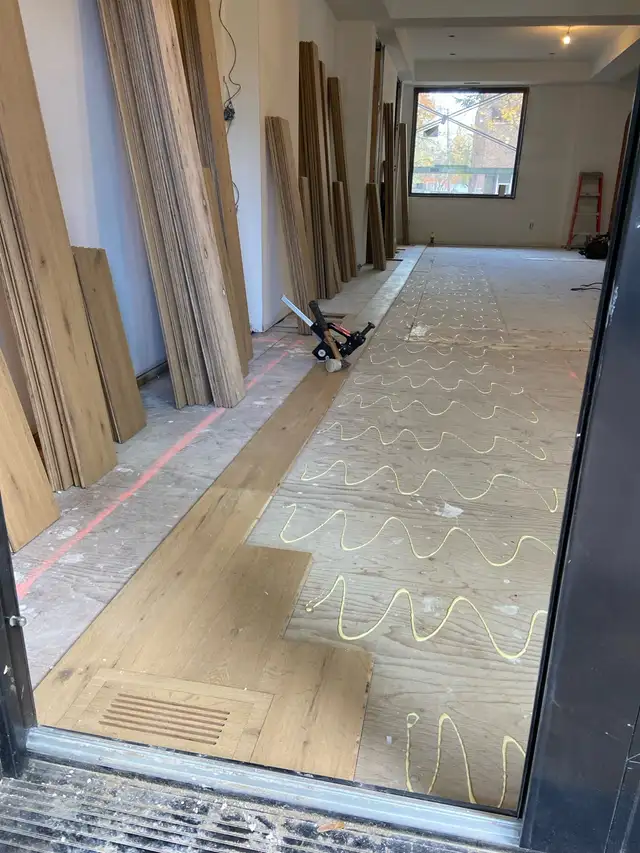 Flooring Repairs & Small Installations576046363890176004