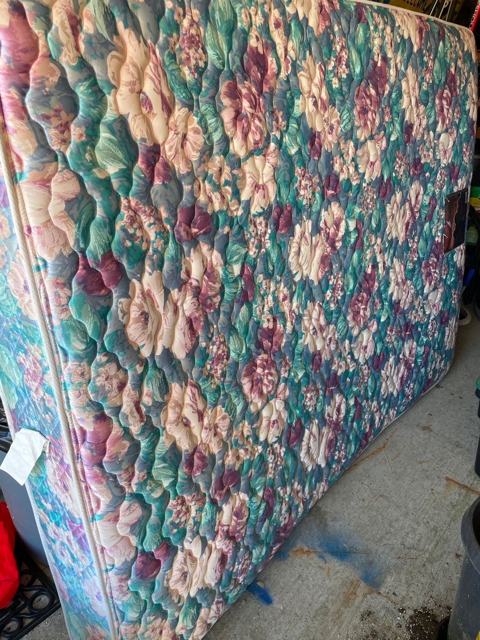 Free queen mattress and memory foam topper no boxspring | Free Stuff ...