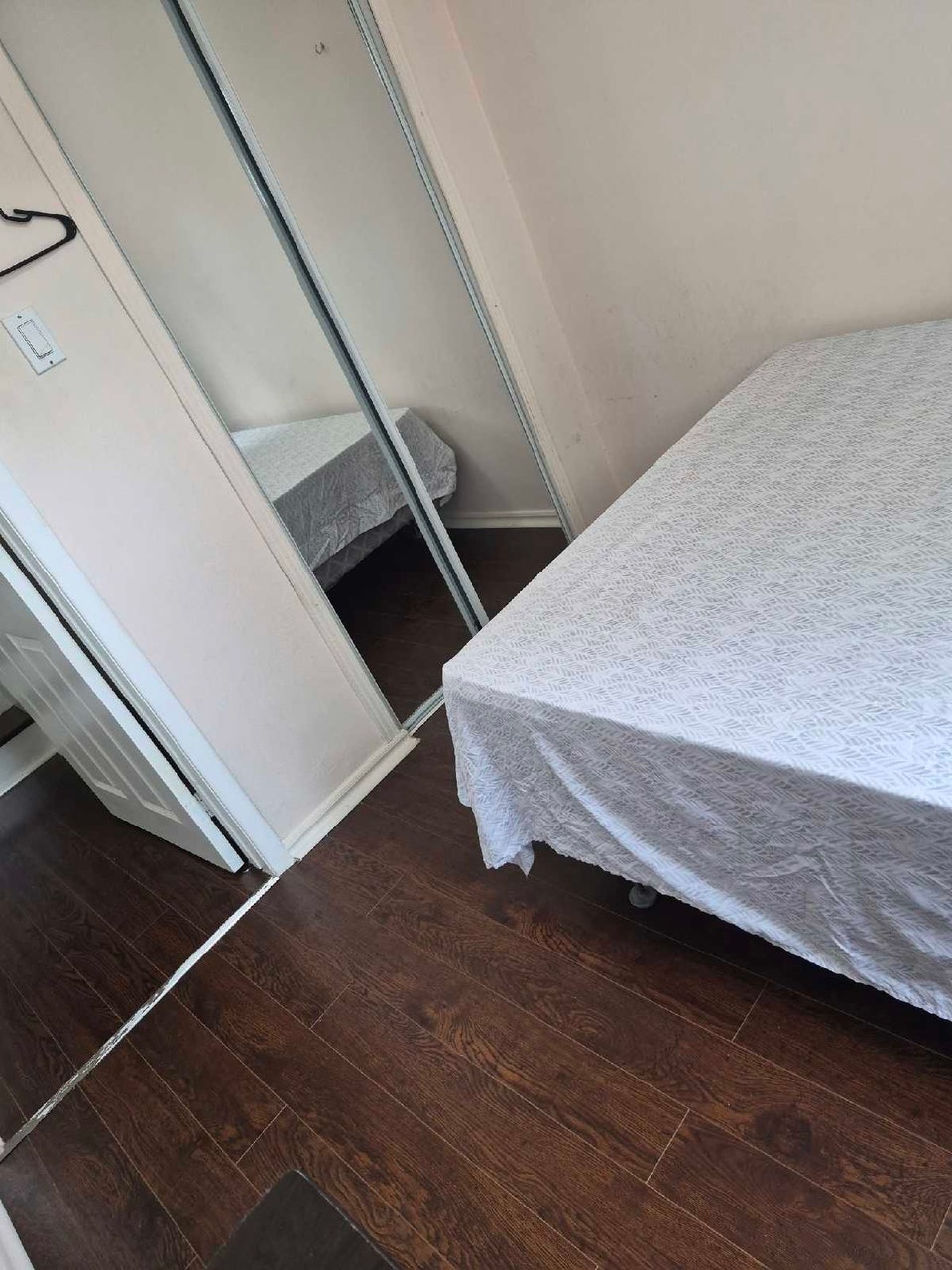 Room for Rent 2