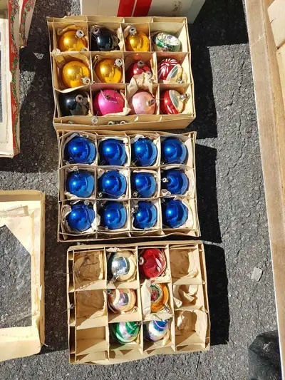 boules de Noël , View more