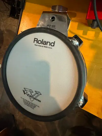 E-Drums: Roland SPD Wav, Roland PD85, Mapex Throne, Samson Hp, View more