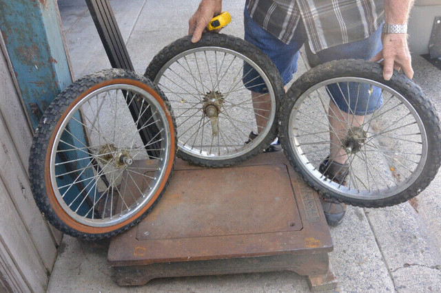 Bicycle wheels in Kids in Kamloops - Image 2