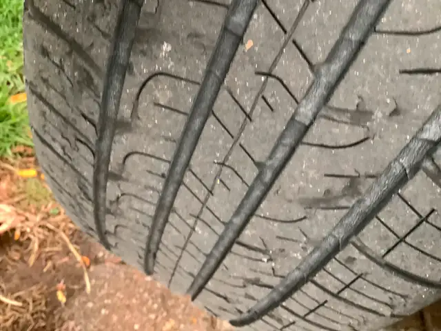 All season tires.. 4xGoodyear Assurance tires 235/60 R18. in Tires & Rims in Ottawa - Image 5