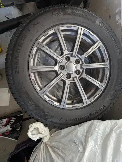 Description Brand new set (5x112 bolt pattern). Tires: Brand new Continental WinterContact / VikingC...