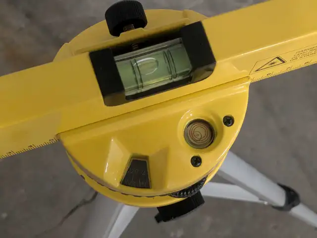 Titan Laser Level Kit in Hand Tools in Kitchener / Waterloo - Image 7
