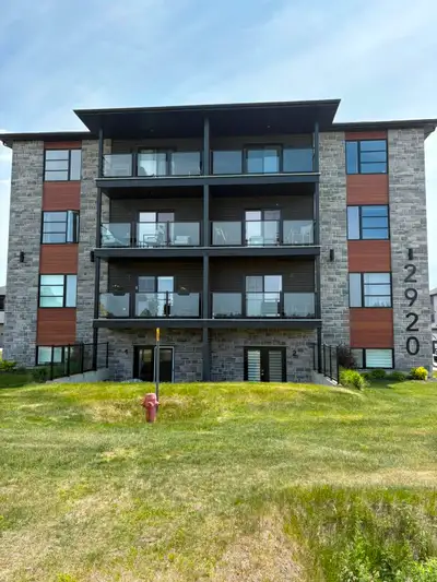 Mon logement, un très grand 5 1/2 sera disponible pour location, à compter du 1er septembre et fort...
