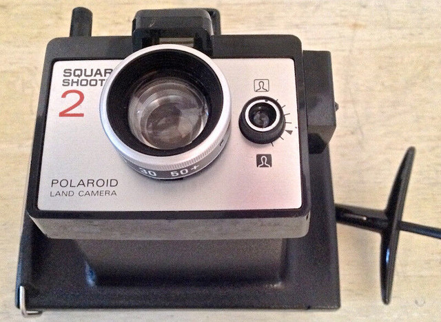 Vintage 1960. Collection. Land camera Polaroid Square shoooter dans Art et objets de collection  à Lévis - Image 3