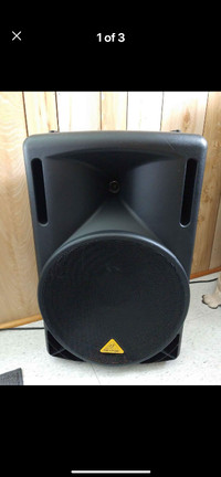 Loud speaker Behringer 550watts built in amp