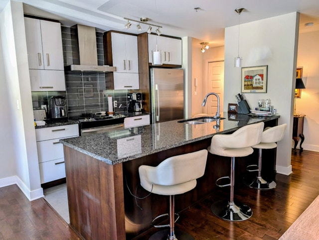 2BD Condo for Sale in Vaudreuil-Dorion — photo 1